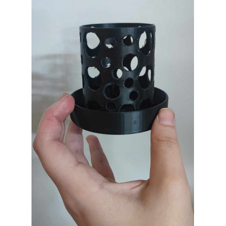 Pot by Corentin with integrated saucer